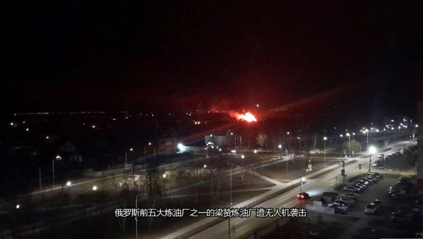 潘宏发声后艾特主人改简介,澳门彩资料网站,前瞻性战略落实探讨_权威版V1.10